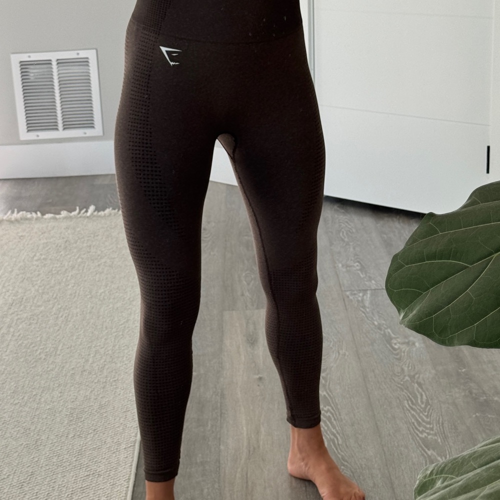 Gymshark Espresso Marl color Leggings size Medium
